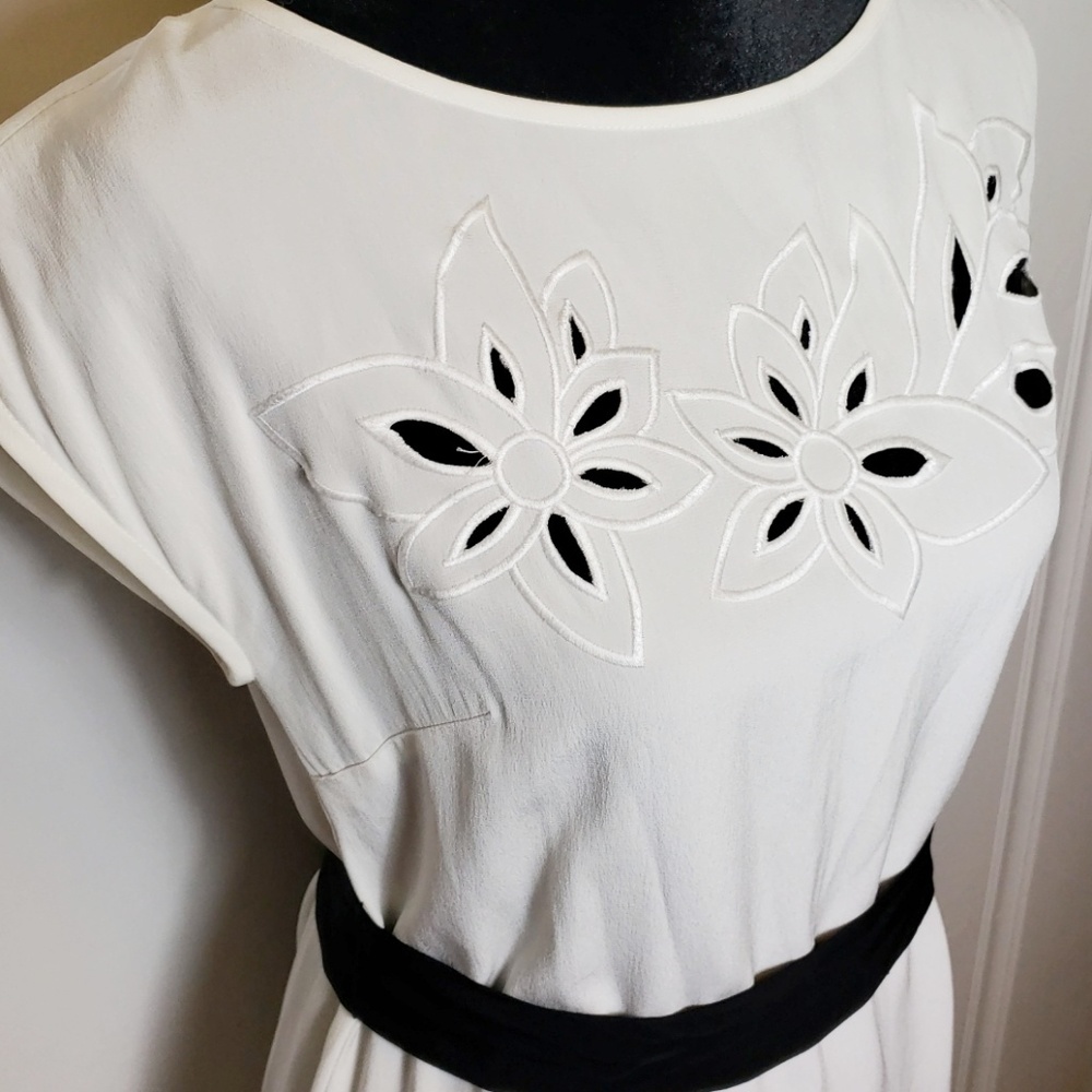Tibi White Floral Embroidery Cutout Dress - Picture 3 of 7